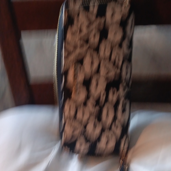 Wallet - Picture 6 of 6